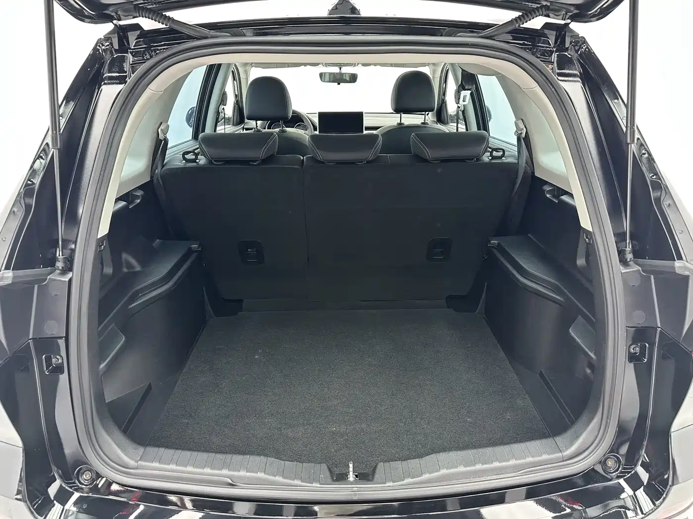 Haval M6 2023 PLUS 1.5T DCT Luxury Smart Connect фото 17