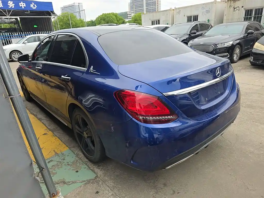 Mercedes-Benz C-Class 2019 C 260 L Sport фото 9