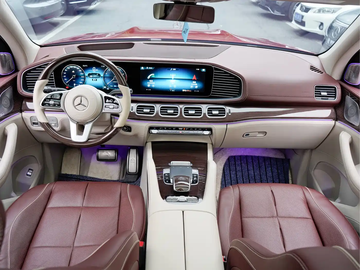 Mercedes-Benz Maybach GLS 2021 GLS 600 4MATIC Etiquette Edition фото 17