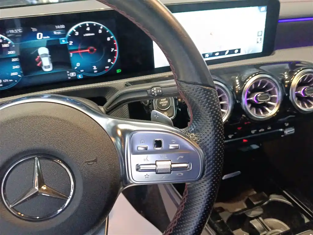 MERCEDES-BENZ CLA (IMPORT)