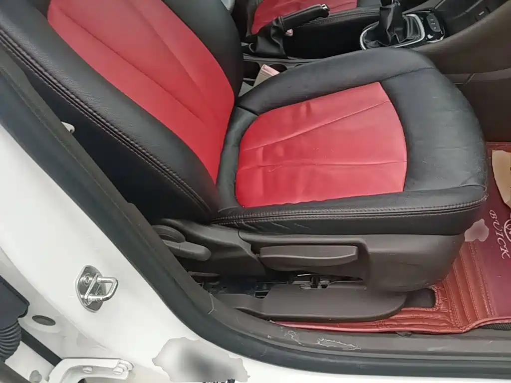 Фото 25 - Buick Verano