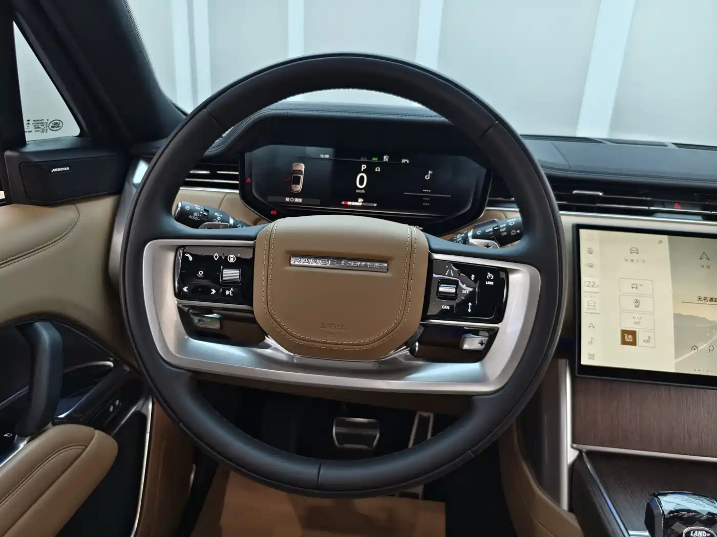 Land Rover Range Rover 2025 3.0 L6 400PS Flourishing Era Extended Wheelbase 7-Seater фото 11