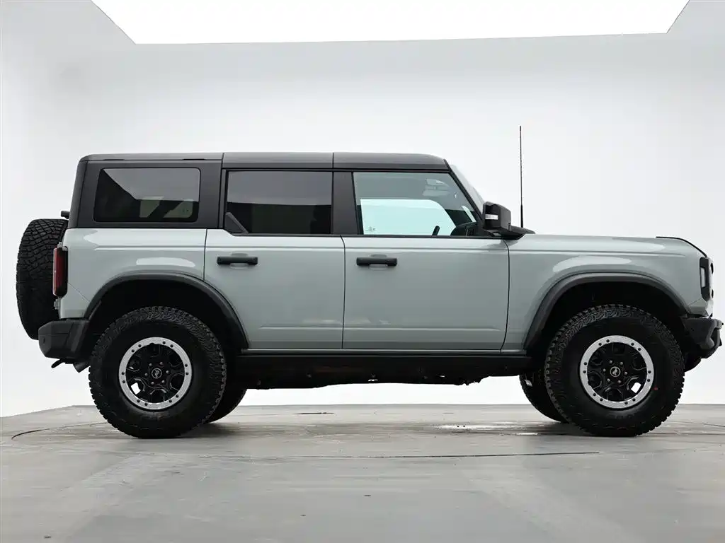 Ford Bronco 2025 2024 2.3T Badlands