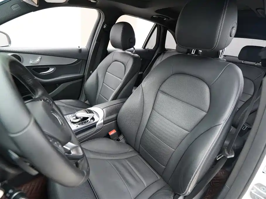 Mercedes-Benz GLC 2017 GLC 200 4MATIC фото 4