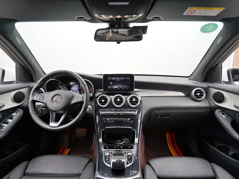 Mercedes-Benz GLC 2017 GLC 200 4MATIC фото 11