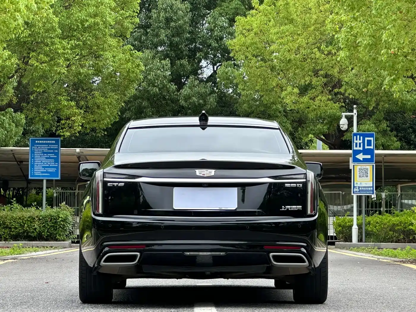 CADILLAC CT6