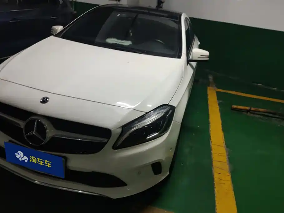 Mercedes-Benz A-Class (Import) 2017 Facelift A 200 Dynamic