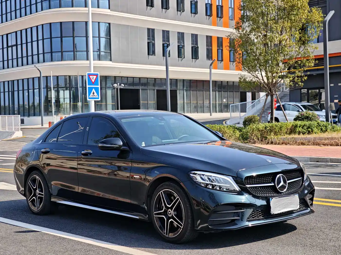 Mercedes-Benz C-Class 2021 C 260 L Sport Starry Exclusive Edition фото 3
