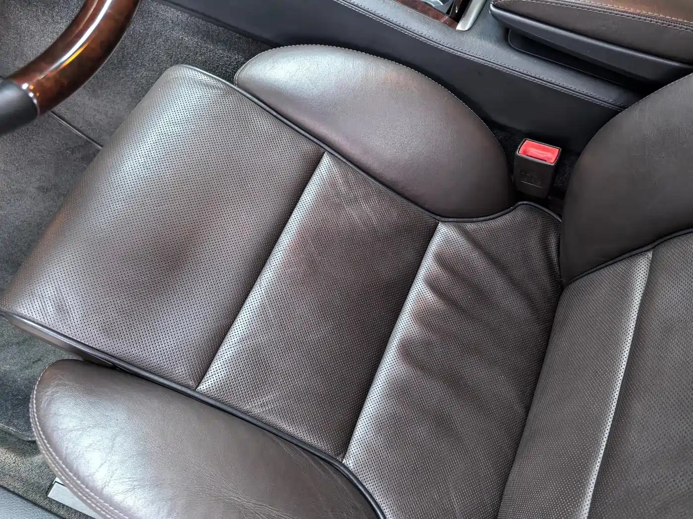 Audi A8 2009 Audi A8L 4.2 FSI quattro Premium фото 8