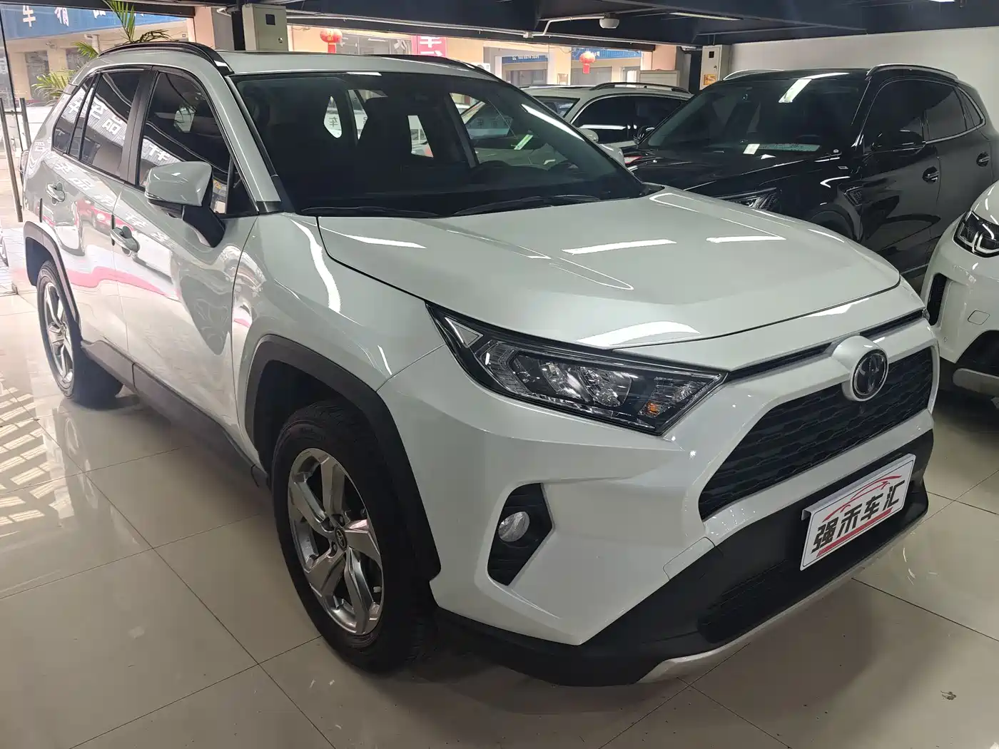 Toyota RAV4 Rongfang 2022 2.0L CVT 2WD Trend Edition фото 3