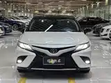 Photo 2 - Toyota Camry
