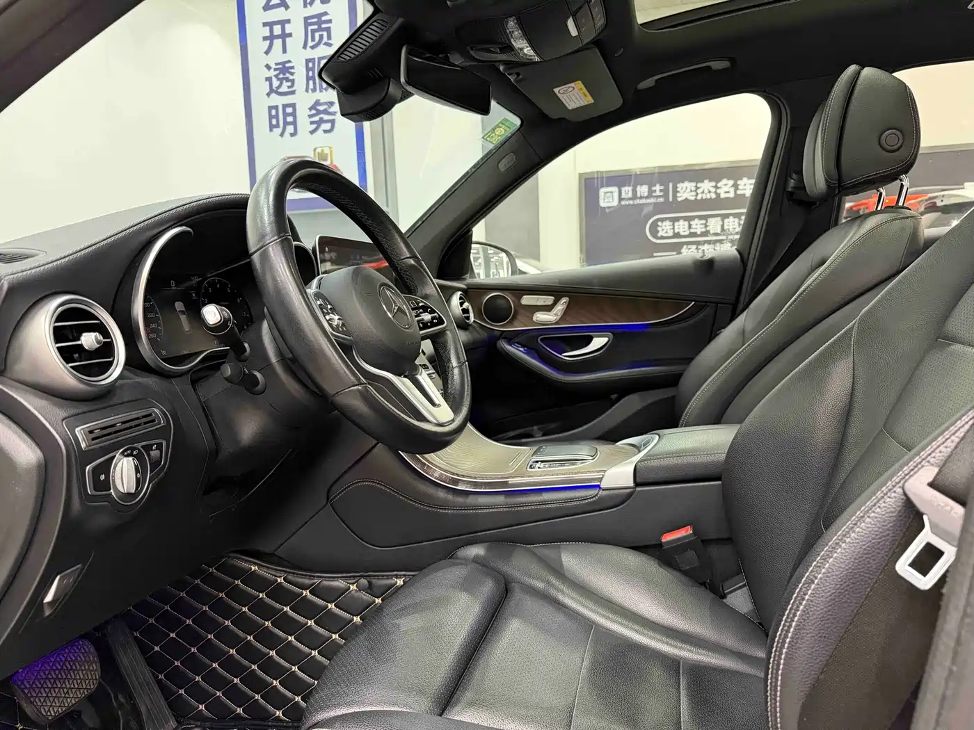 Mercedes-Benz GLC 2020 GLC 300 L 4MATIC Dynamic фото 4