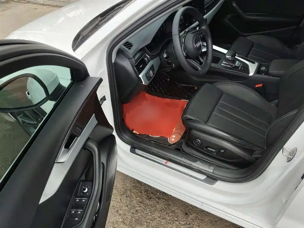 Audi A4L 2020 40 TFSI Fashion Dynamic Edition фото 14