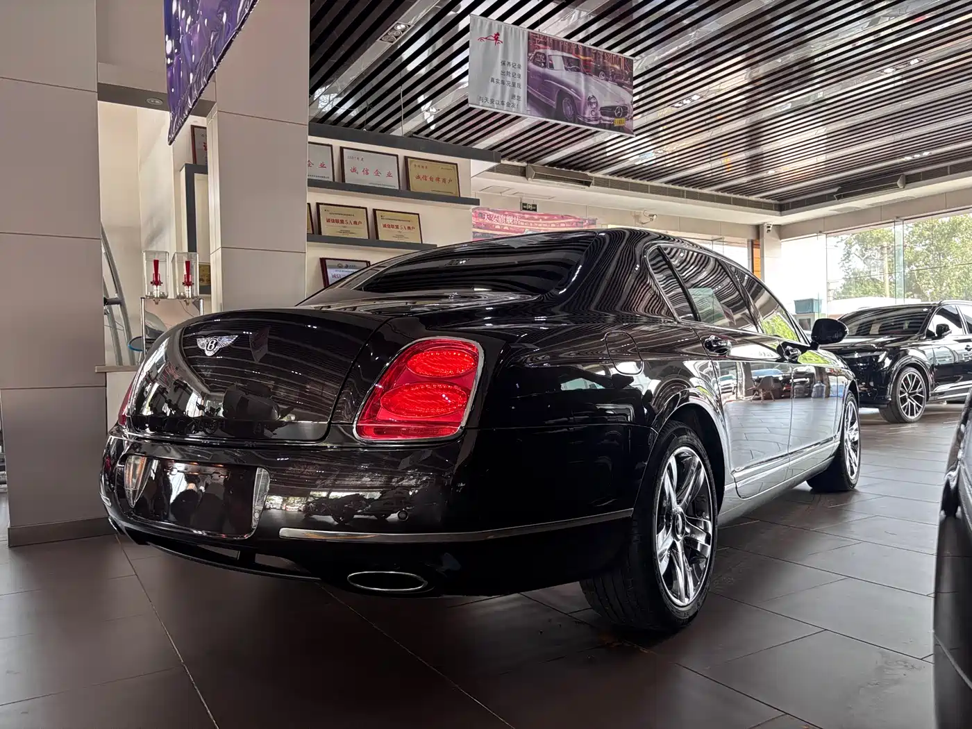 Bentley Flying Spur 2010 2010 6.0T 4-seater Version