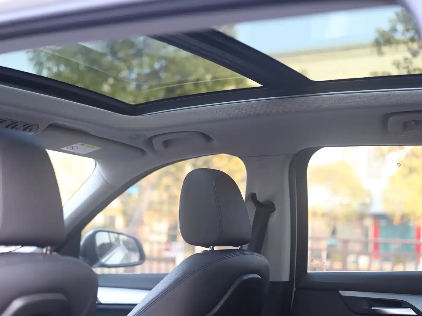 BMW X1 2016 sDrive18Li Fashion Model фото 24
