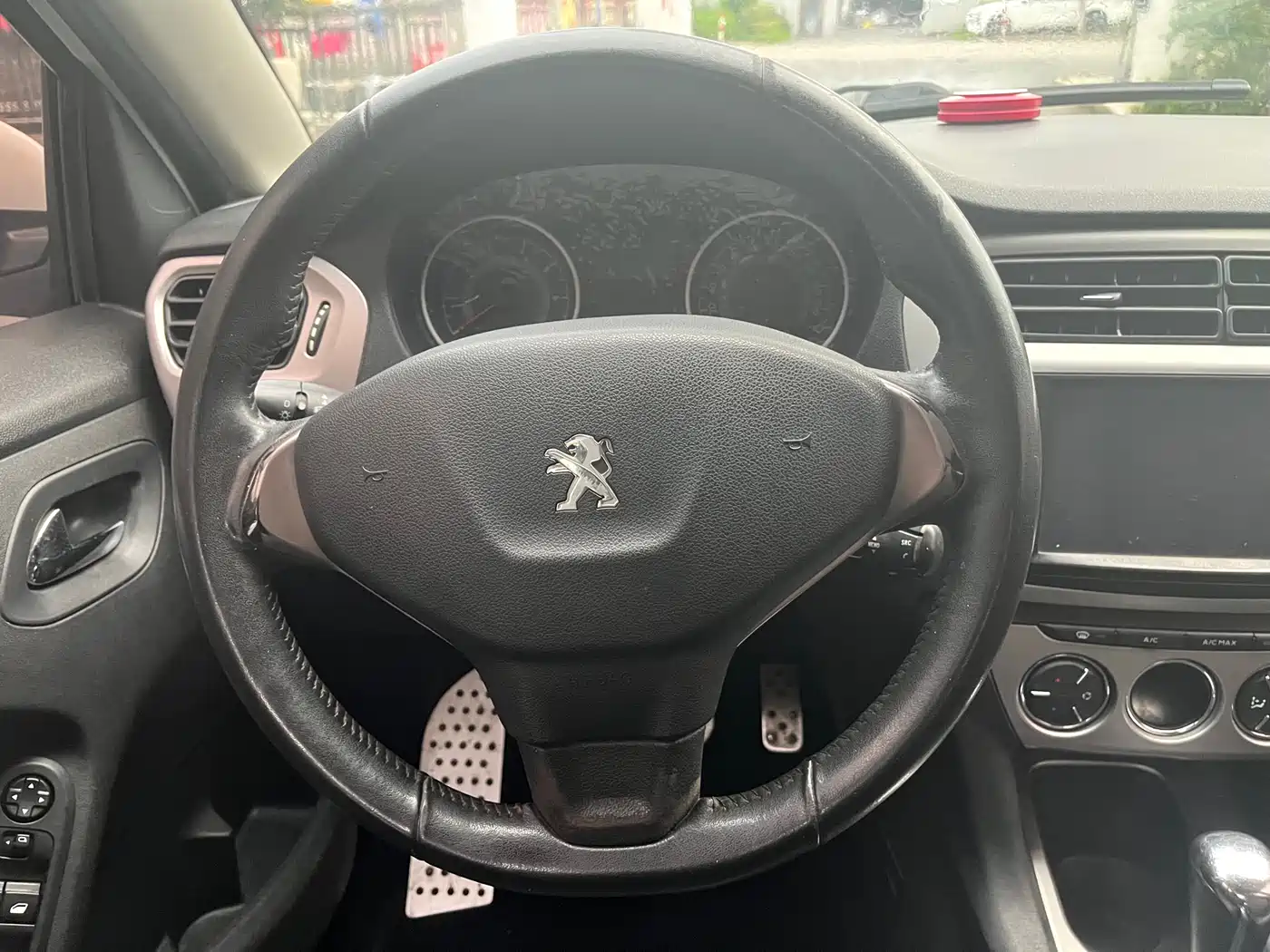 Peugeot 301 2014 1.6L Automatic Luxury Edition фото 12