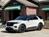 Фото 1 - Ford Explorer