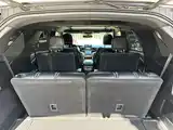 Фото 30 - Ford Explorer