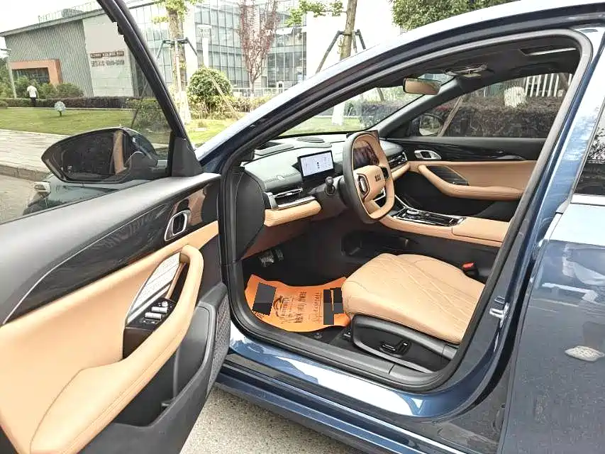 Geely Galaxy Galaxy A7 2025 EM-i фото 6