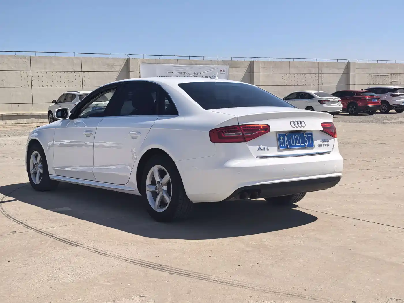 Audi A4L 2013 35 TFSI Automatic Standard фото 8