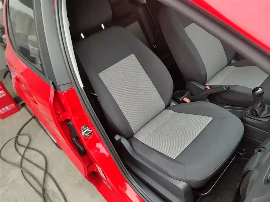 Volkswagen Polo 2016 1.4L Manual Trend фото 25