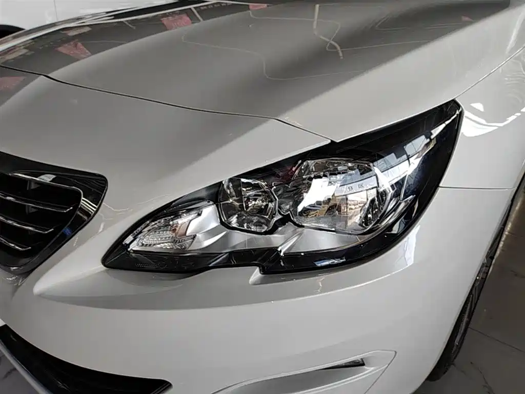 Peugeot 408 2018 350THP Automatic Luxury Edition фото 24