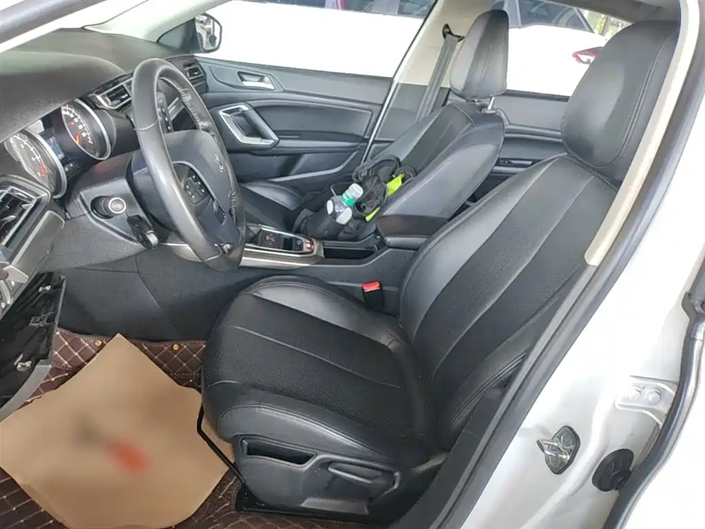 Peugeot 408 2018 350THP Automatic Luxury Edition фото 15
