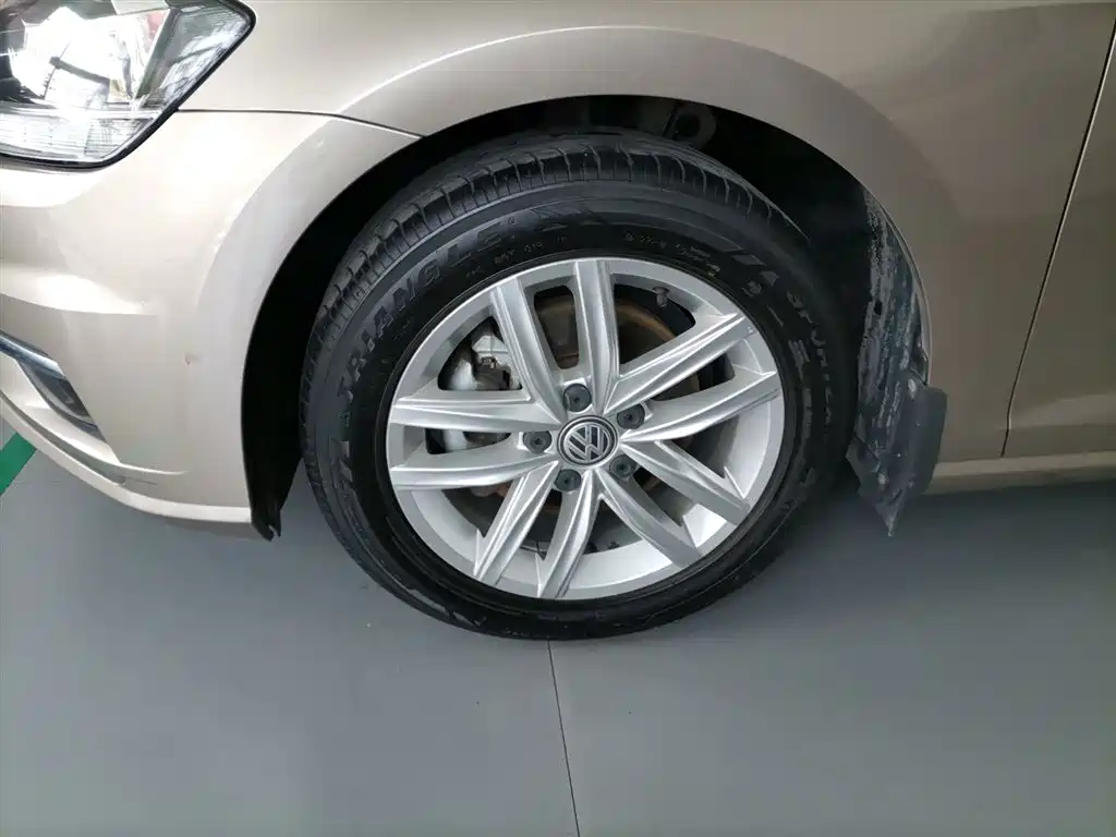 Volkswagen Golf 2019 1.6L Auto Comfort (China V) фото 22