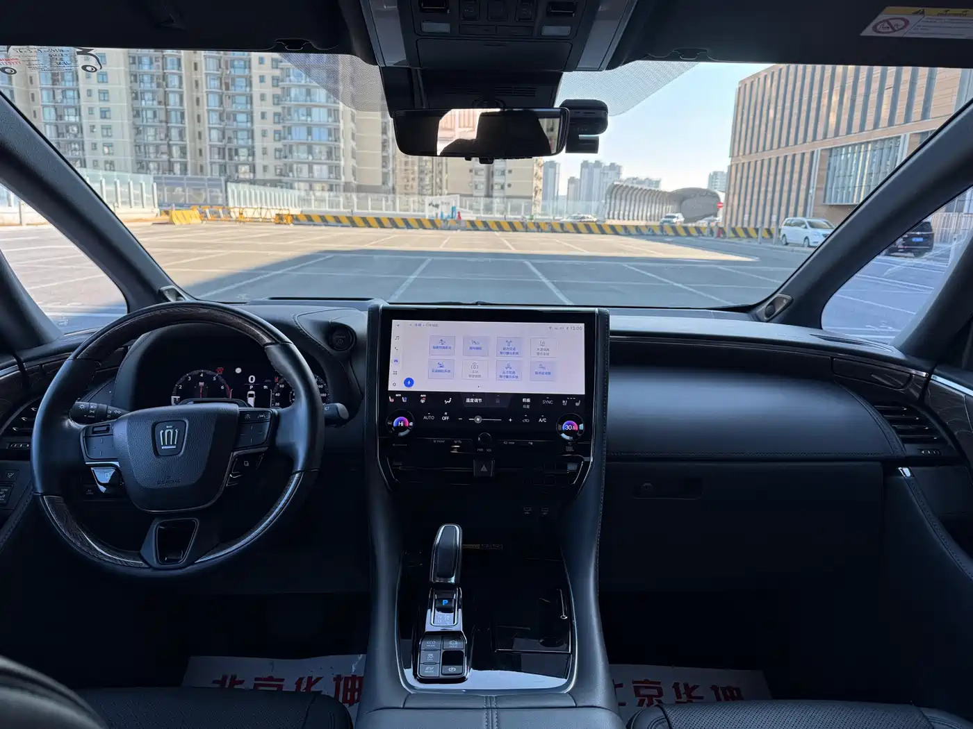 Toyota Vellfire 2024 Crown Hybrid 2.5L Executive Premium Edition фото 19