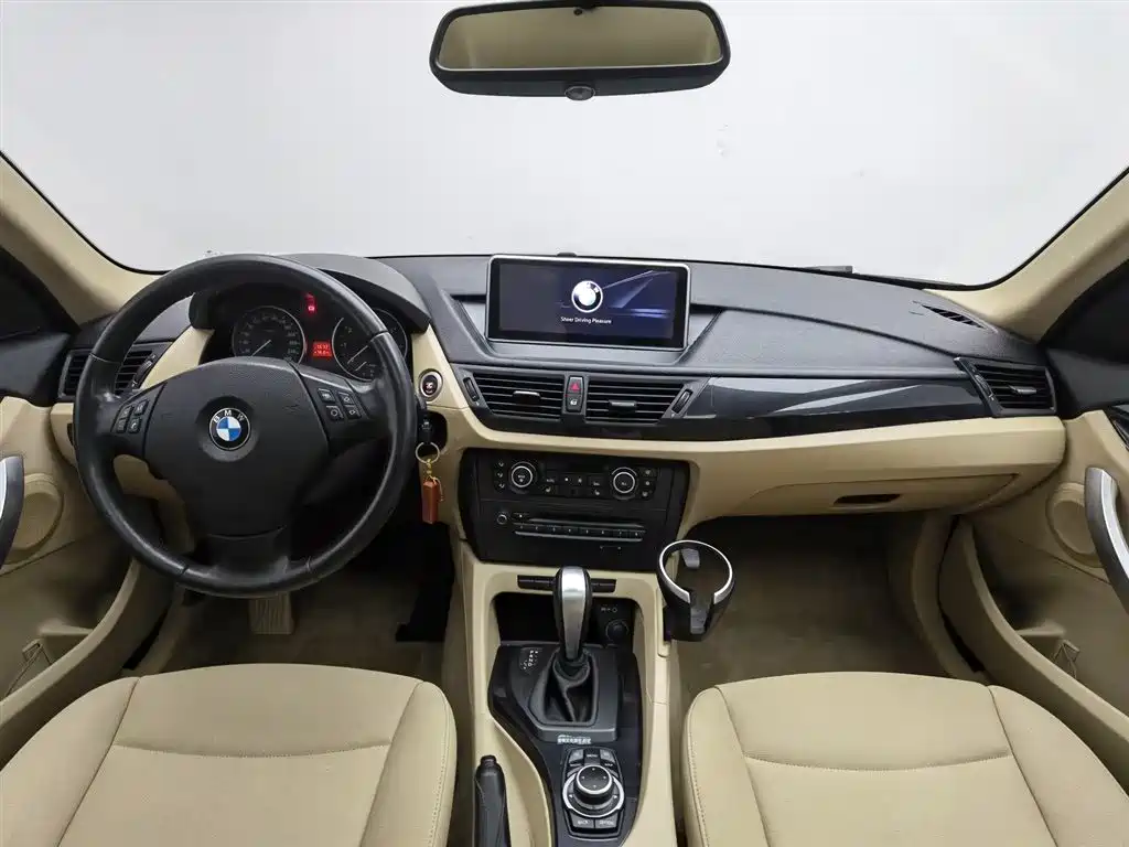 BMW X1 (Import) 2012 sDrive18i Luxury фото 5