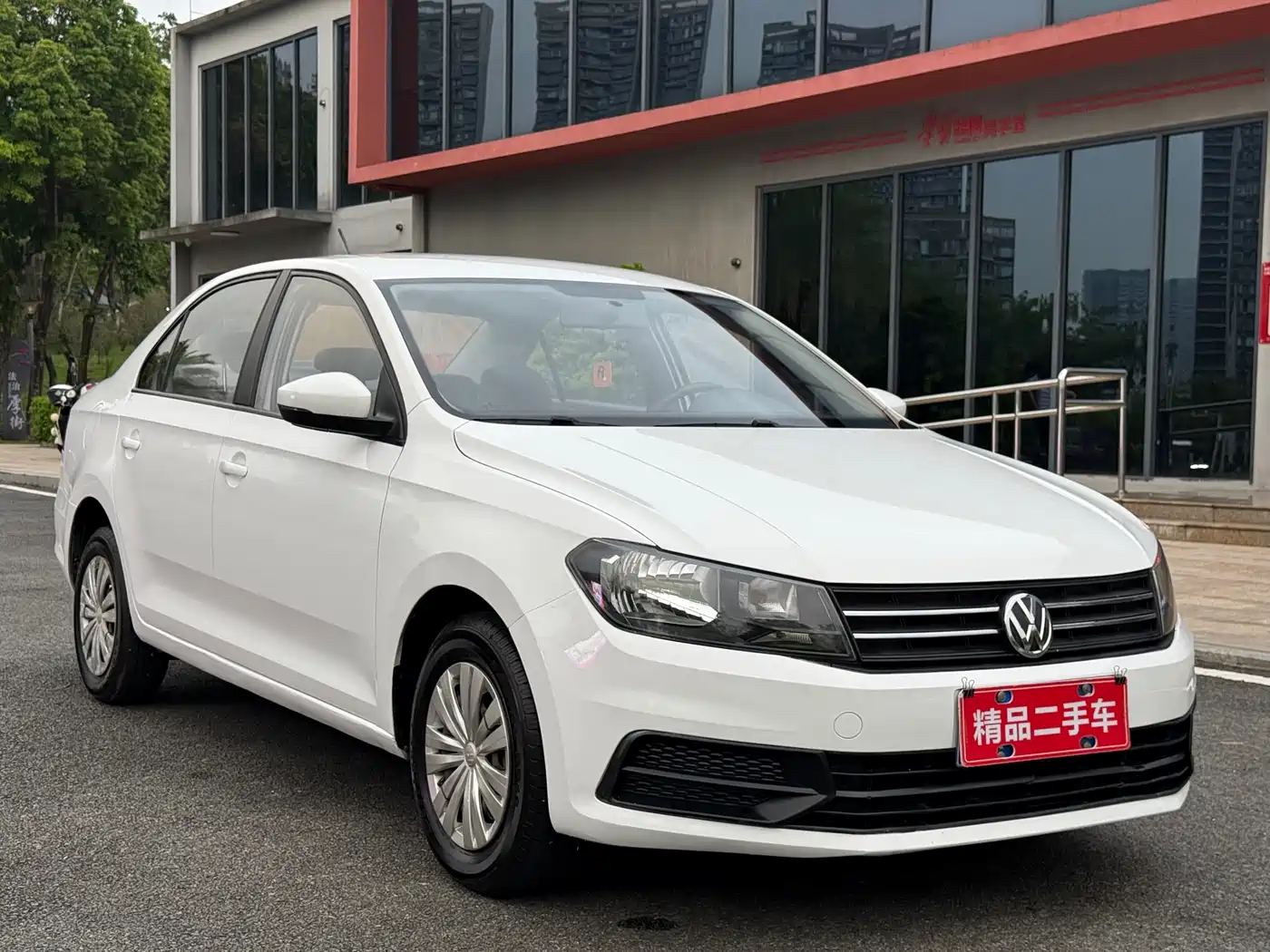 Volkswagen Santana 2016 1.6L Automatic Trend Edition фото 3