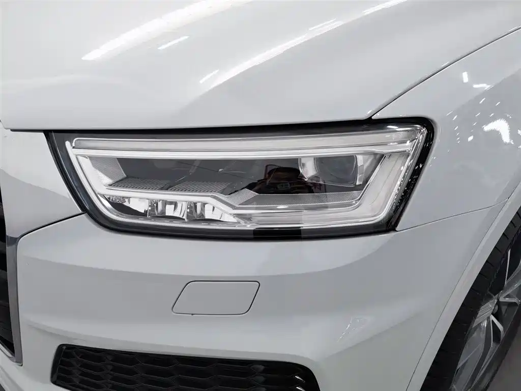 Audi Q3 2018 35 TFSI Fashion Collector's Edition фото 7