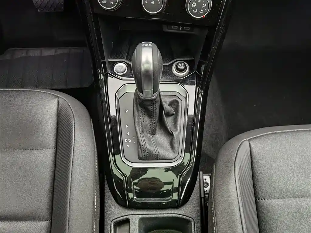 Volkswagen T-ROC 2021 280TSI DSG 2WD Comfort Connected фото 13