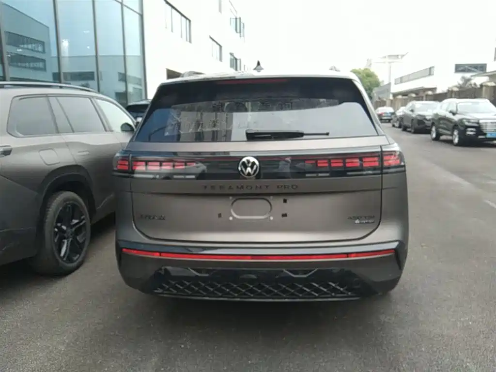 Volkswagen Teramont 2025 Teramont Pro 450TSI 4WD Summit Edition фото 6