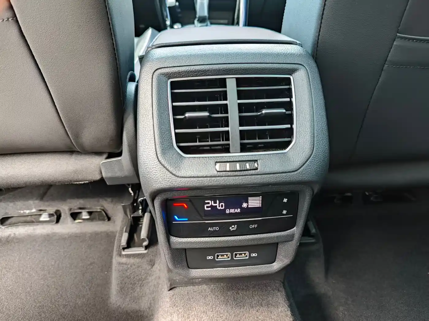 Volkswagen Tayron 2023 380TSI 4WD R-Line Pro Smart Edition фото 11