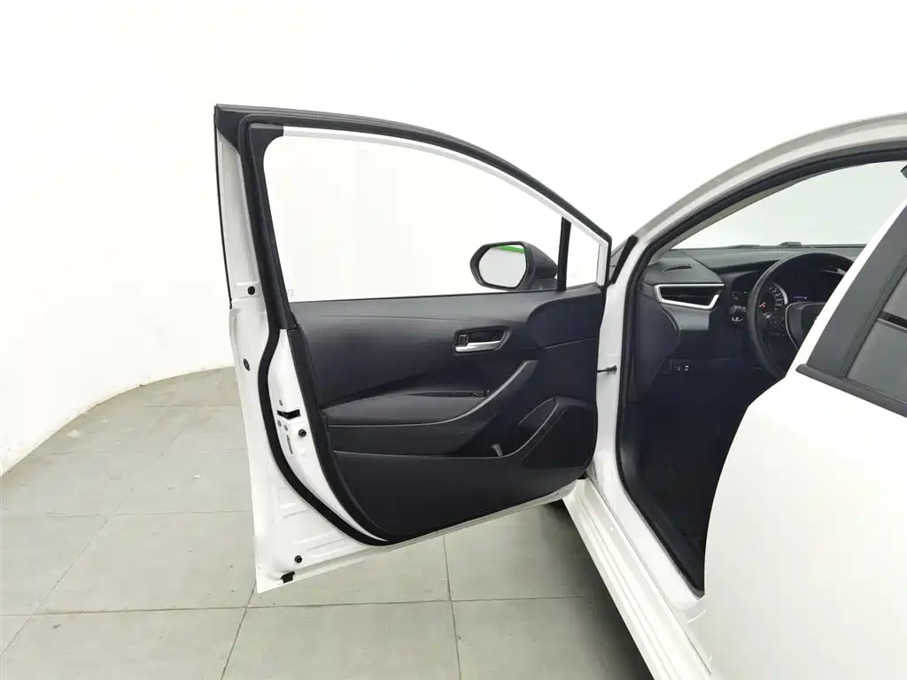 Toyota Corolla 2023 1.2T Pioneer Edition фото 8