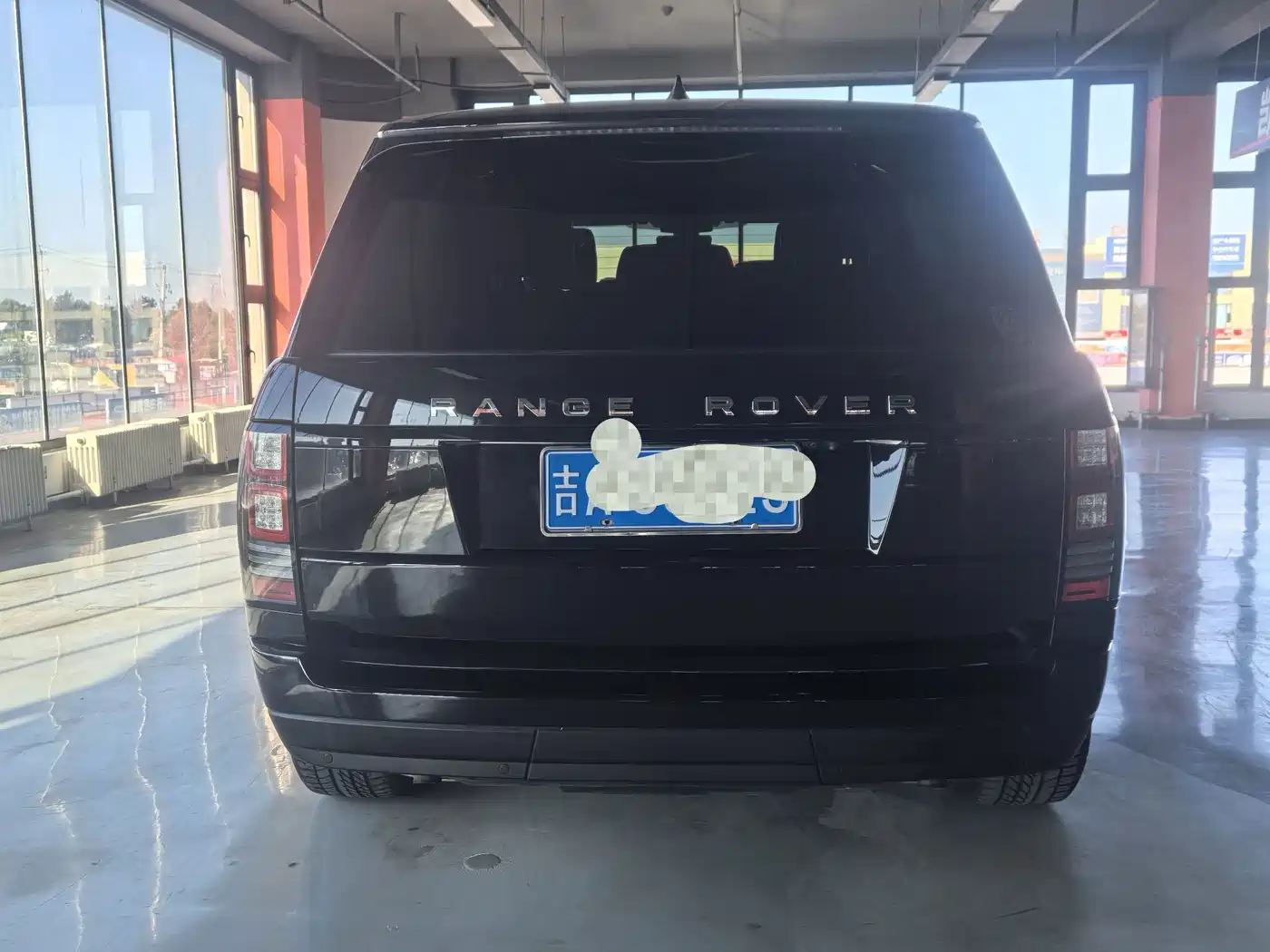 Land Rover Range Rover 2017 2017 3.0 SC V6 Vogue LWB (Long Wheelbase)