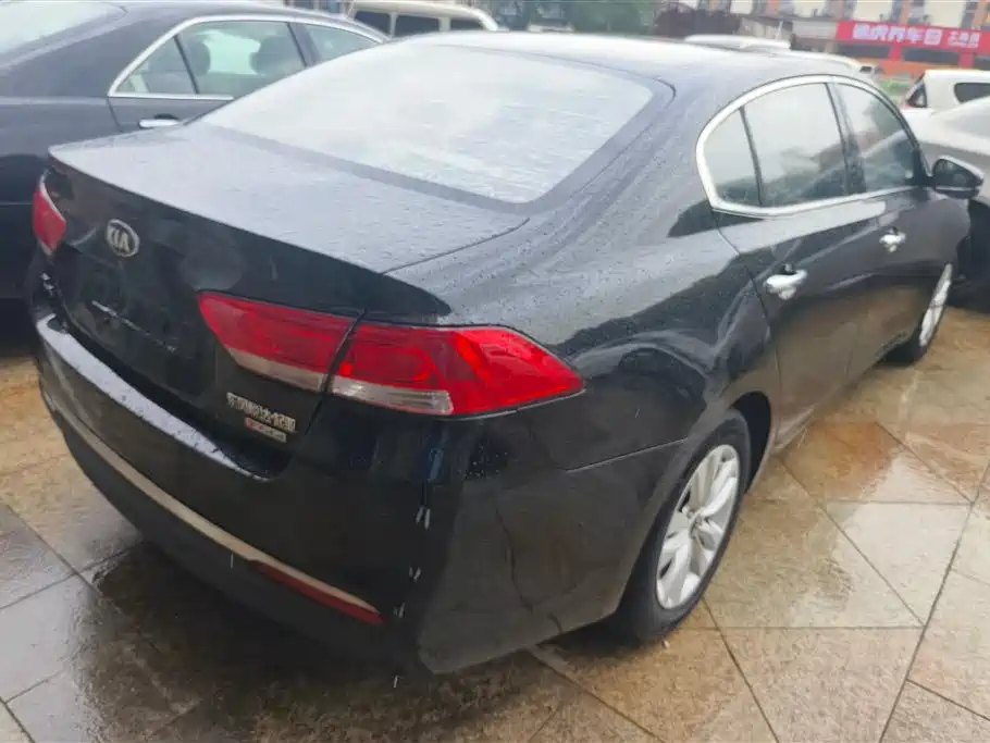 Kia K4 2014 1.8L Automatic GLS фото 3