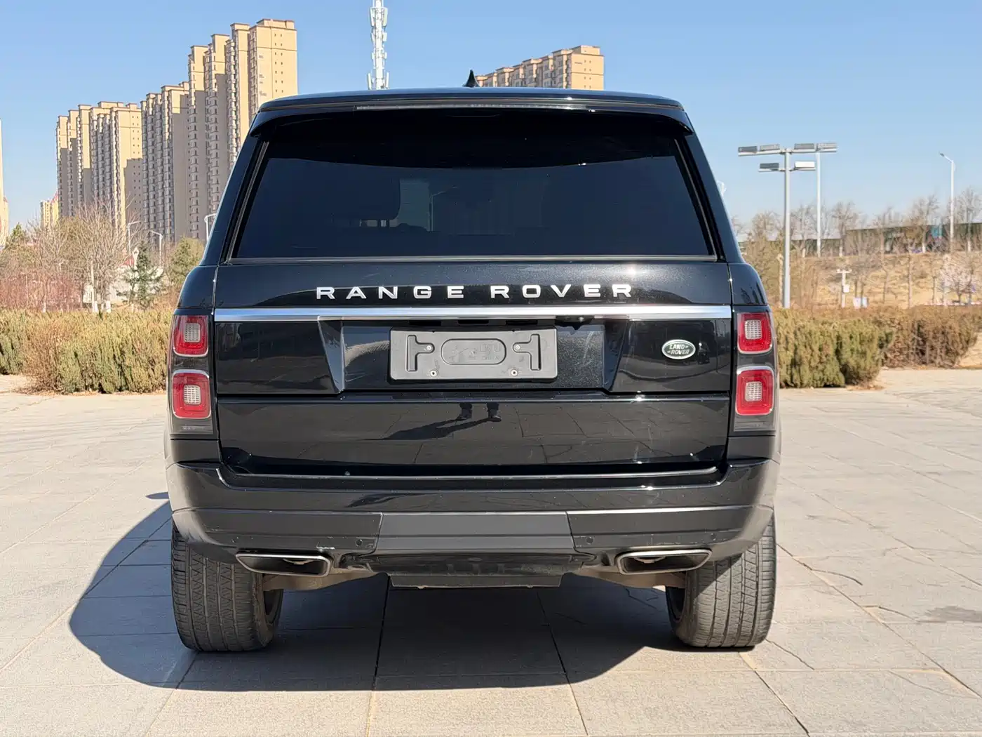 Land Rover Range Rover 2020 3.0 L6 Heritage Edition фото 8