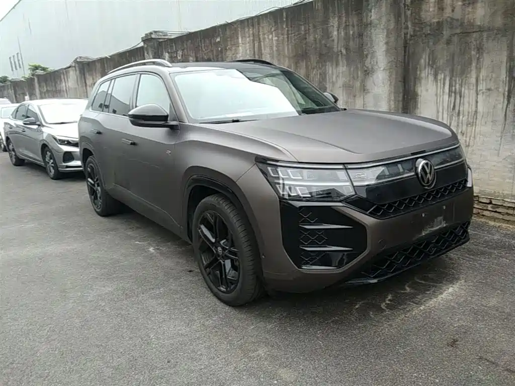 Volkswagen Teramont 2025 Teramont Pro 450TSI 4WD Summit Edition фото 4