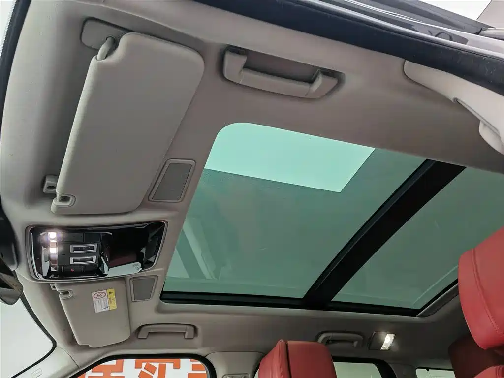 Land Rover Range Rover Sport 2021 3.0 L6 Gloss Black Edition фото 14