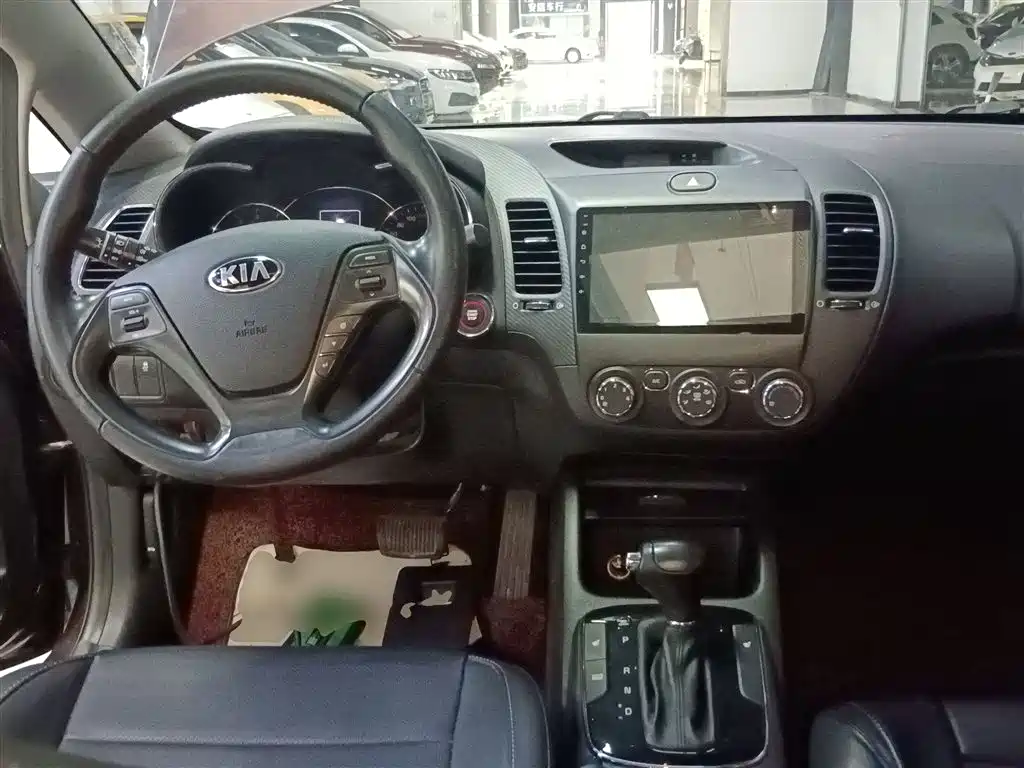 Kia K3 2017 1.6L Automatic 15th Anniversary Special GLS фото 6