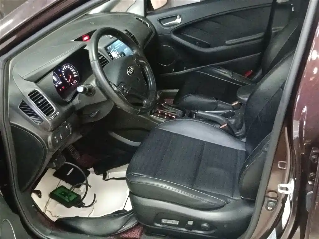 Kia K3 2017 1.6L Automatic 15th Anniversary Special GLS фото 11