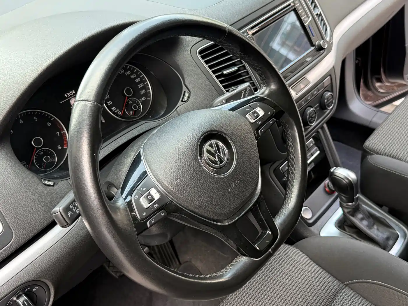 Volkswagen Sharan 2018 380TSI Comfort 7-Seater фото 17