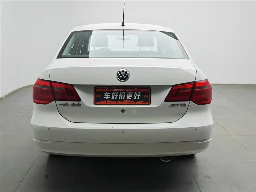 Volkswagen Jetta 2015 Value Edition 1.6L Manual Comfort фото 4