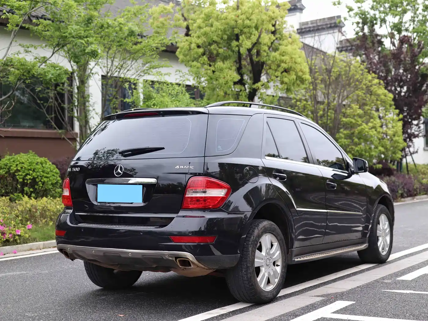 Mercedes-Benz M-Class 2010 ML 300 4MATIC фото 5