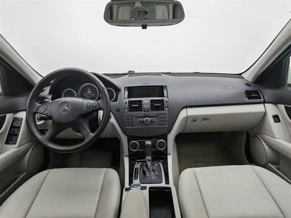 Mercedes-Benz C-Class 2010 C 180K Classic фото 5