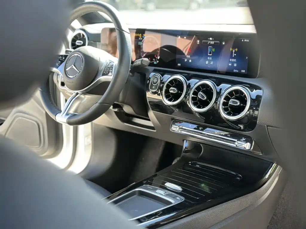 Mercedes-Benz A-Class 2024 2024 Facelift A 180 L