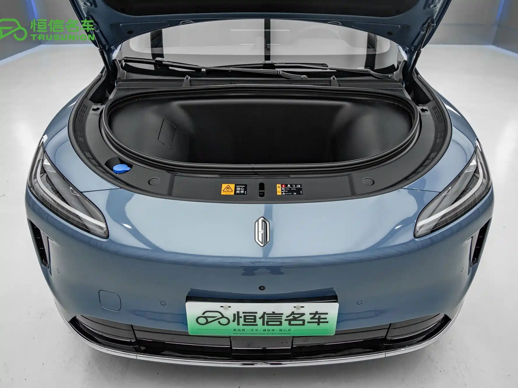 صورة 12 - Shangjie SUV