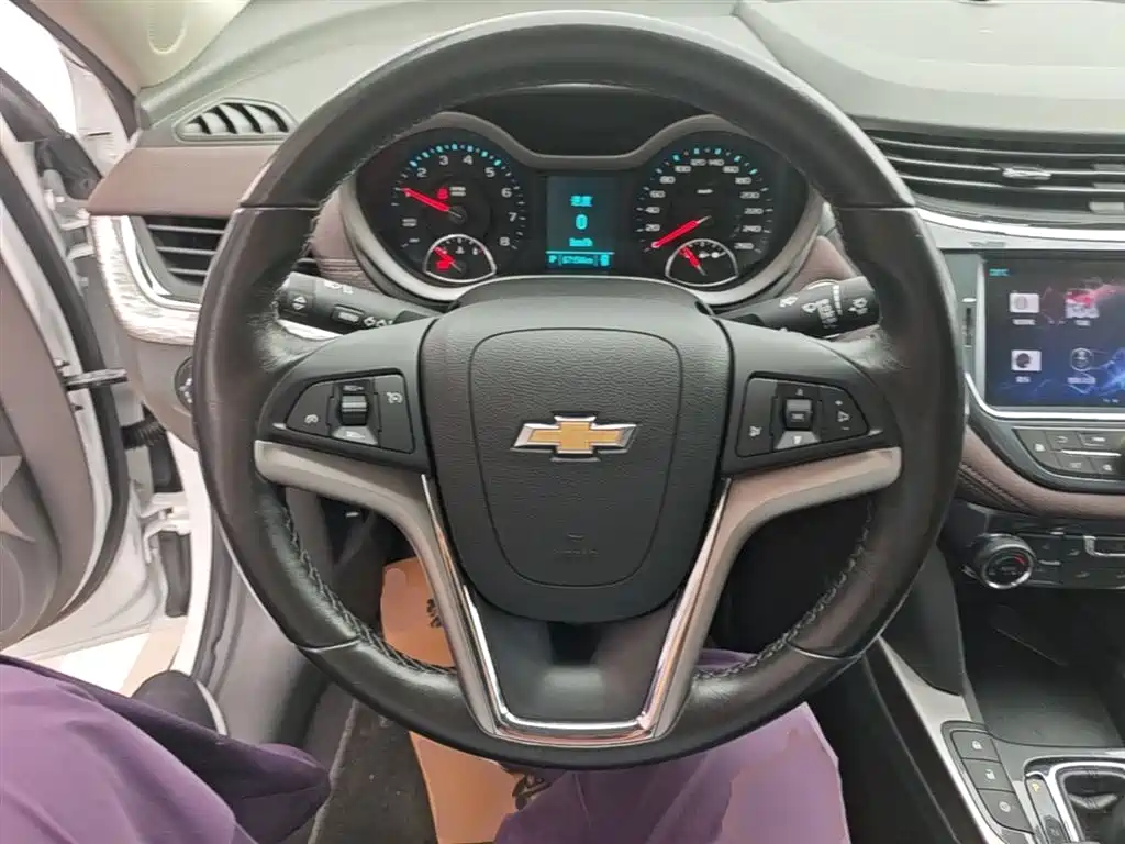 Chevrolet Malibu 2017 1.5T Automatic Luxury Edition фото 11